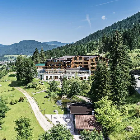Natur- Und Aktivresort Reiterhof אכנקירש